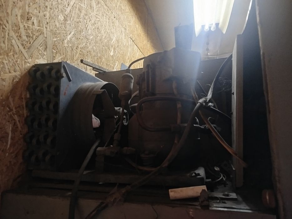 Холодильник 380влт