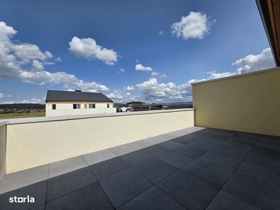 Apartament cu 3 camere tip penthouse, terasa 22mp, Sanpetru