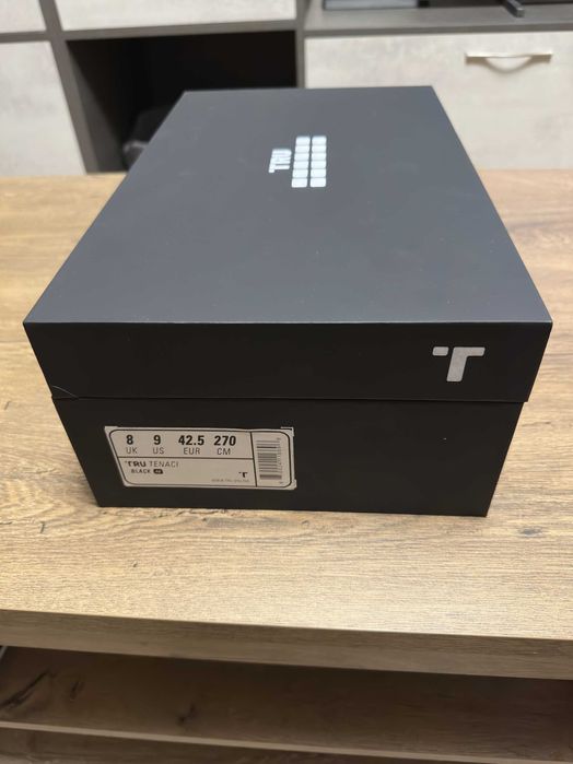 TRU TENACI FG Футболни Бутонки 42.5 номер