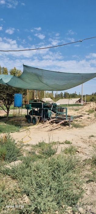 G'isht aparati sotiladi, soatiga 1000 dona chiqaradi.