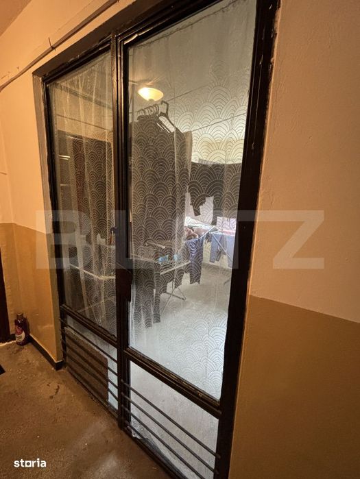 Apartament 3 camere, 56 mp, zona Dambu