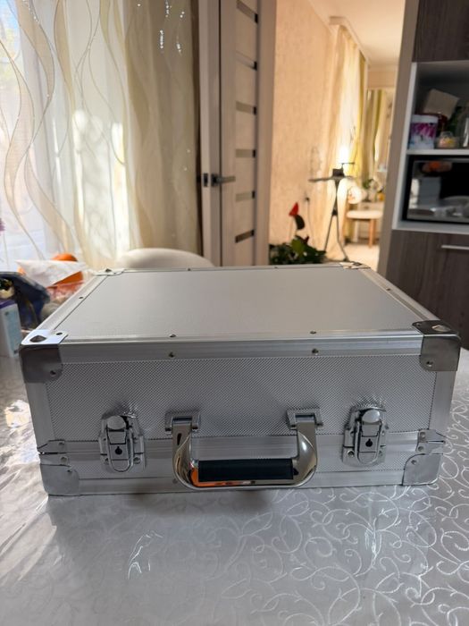 Продам новые апарат УЗИ и ЭКГ
