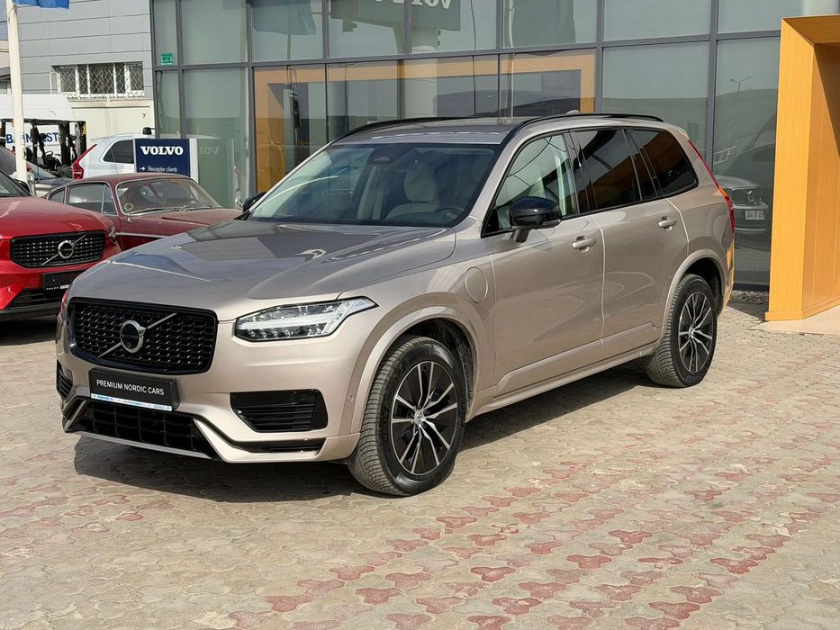 Volvo XC 90 XC90 PLUS Dark T8