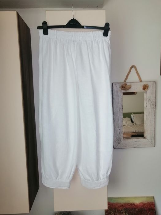Pantaloni Sarah Santos
