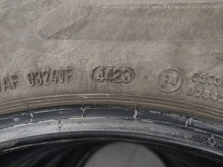 Anvelope vara Continental 215 65 17