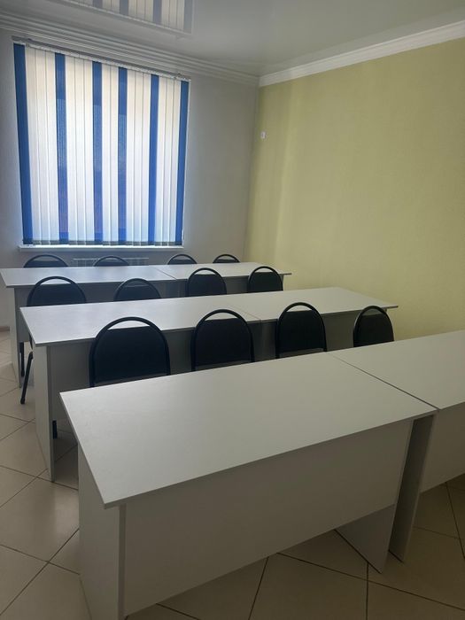 Продаю парта  со стулями