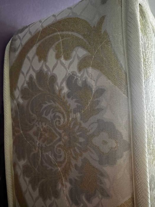 Продам матрас 80 на 200 мало б/у