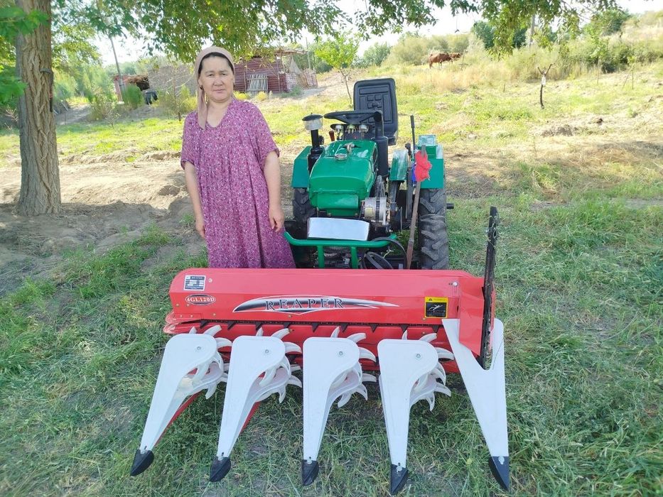 Mini traktor haydovchisi