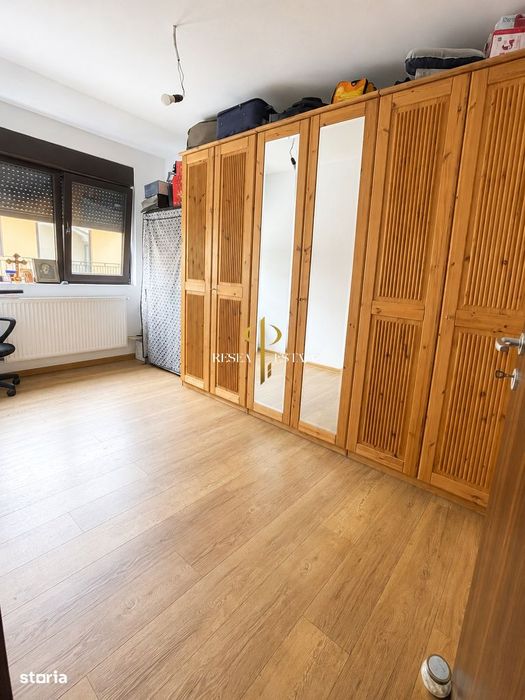Apartament cu 3 camere - decomandat + pod | curte și parcare| Giroc