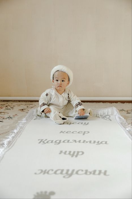 Тұсау кесер бұйымдары