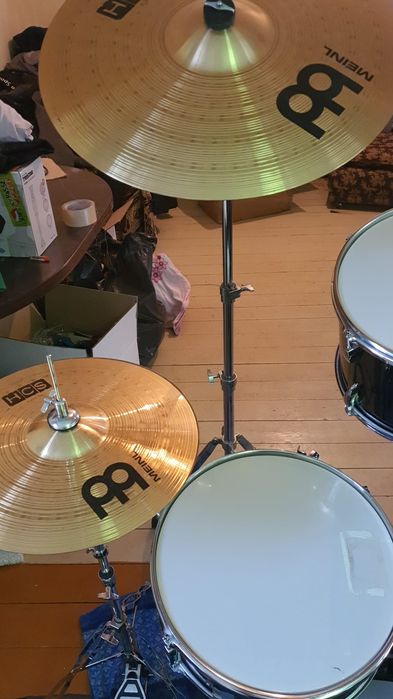 Перфектни акустични барабани!