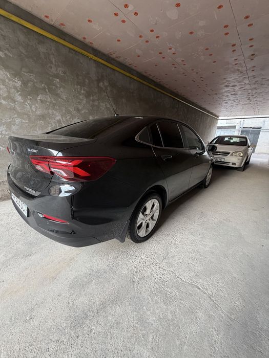 Chevrolet Onix 2024 — 4