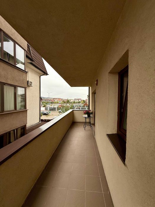 inchiriere garsoniera Sanpetru petfriendly cu loc de parcare inclus