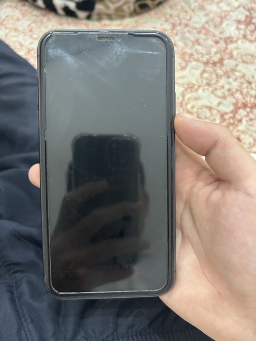 Айфон 11 продам