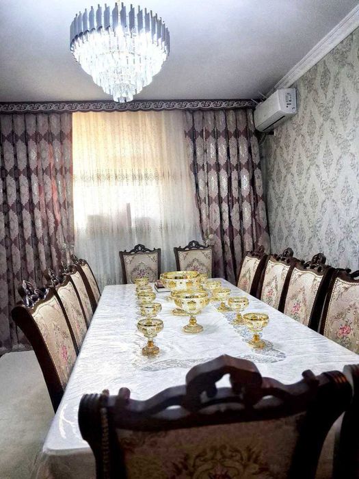 3 хоналик квартира сотилади.