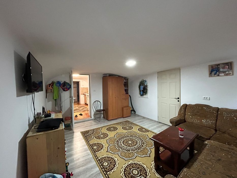 Vând apartament 2 camere
