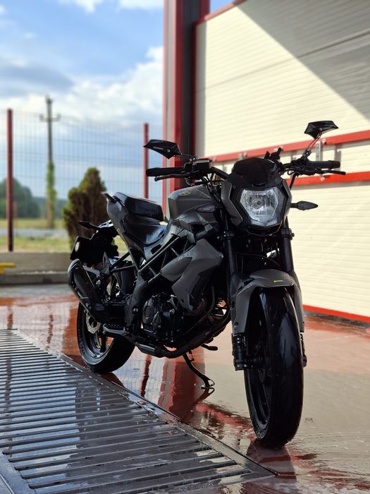 Vând beneli bn125