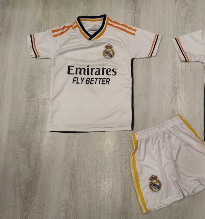 Винисиус Реал Мадрид Детски Екип + Калци + Шапка или анцуг 47 до 128лв