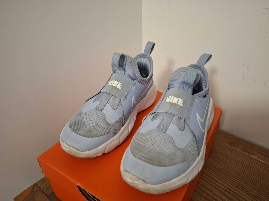 Vand Pantofi Sport Alergare pentru Copii Nike Flex Runner 2 marime 31