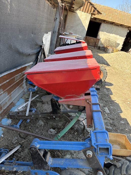 Vand semanatoare monosem 4 randuri