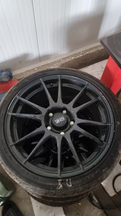 Vând jante oz superleggera 18 5x120 et40 j8