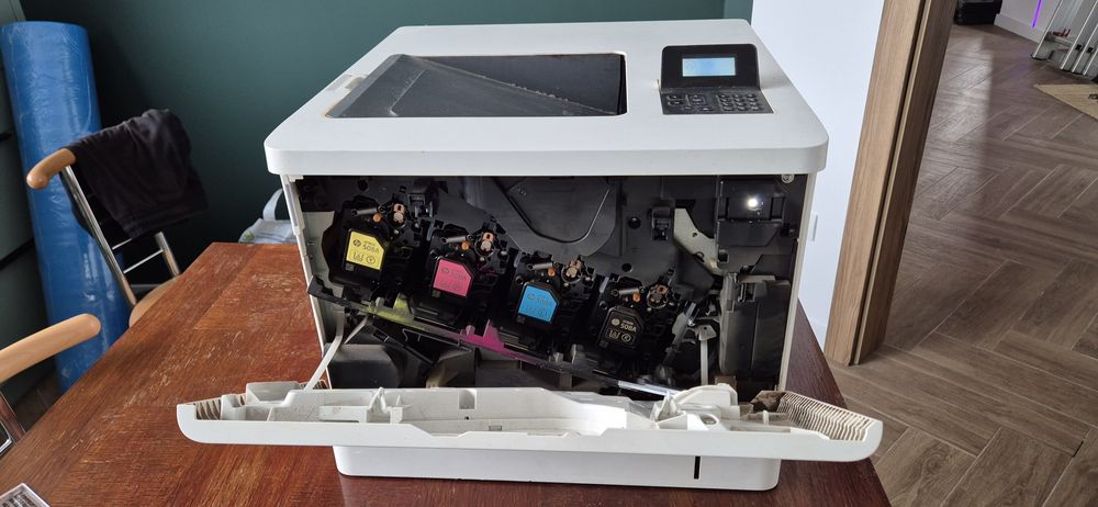 Imprimanta HP LaserJet