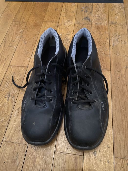 Papuci cu fier in varf