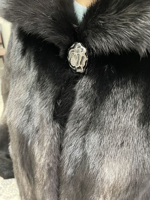 Продам новую шубу