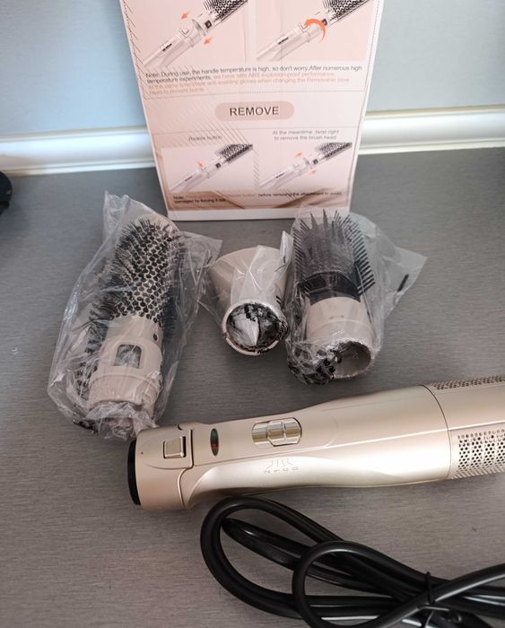 Четка с топъл въздух