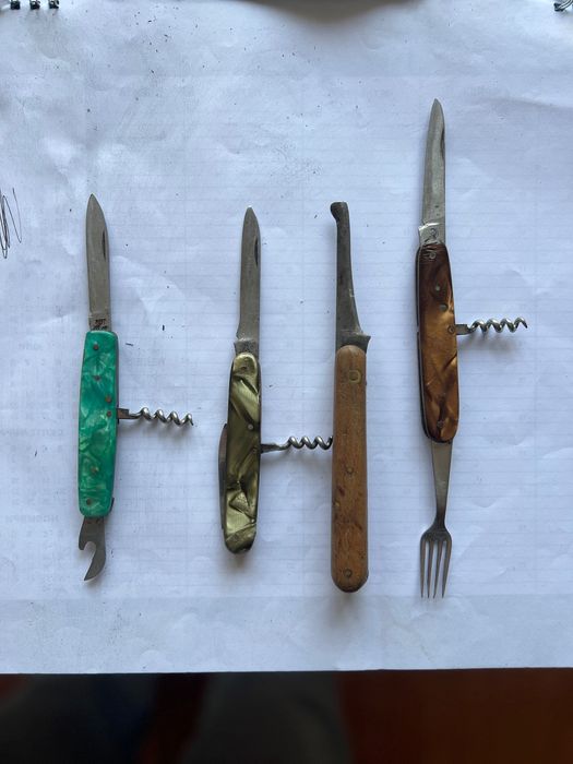 Четири джобни ножчета