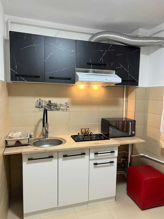 Se închiriază garsoniera tip studio