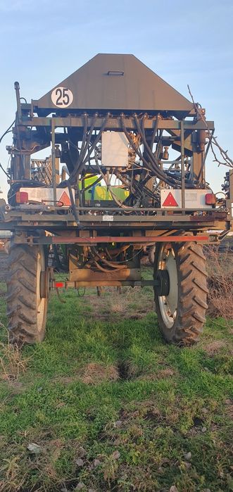 Tecnoma Masina ierbicidat ( met erbicidat technoma )