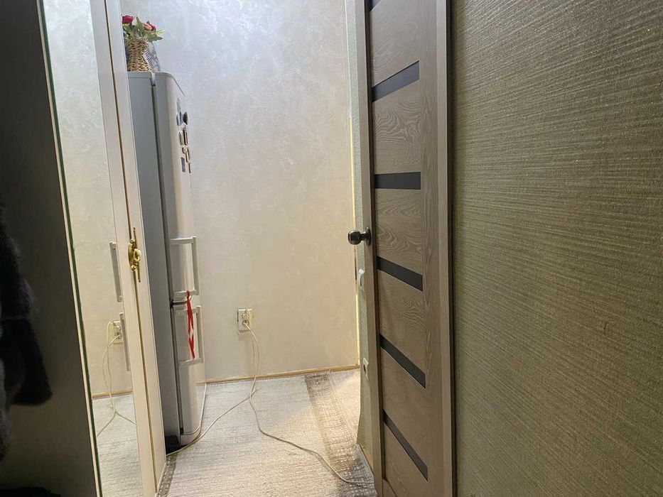 продам 1 косн квартиру р-н Достык