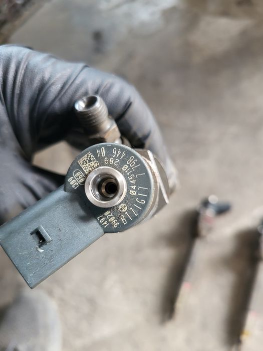 Injectoare bmw 177 cp 0445110289