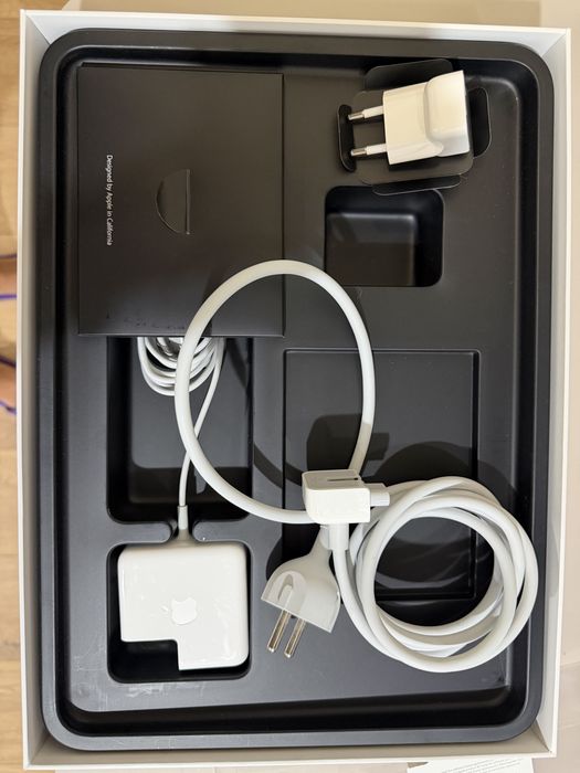 Продам Mac Book Air