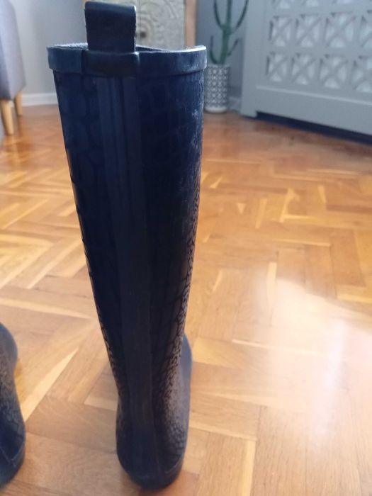 Черни ботуши за дъжд