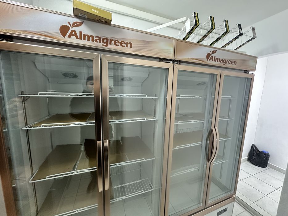 продаются холодильники