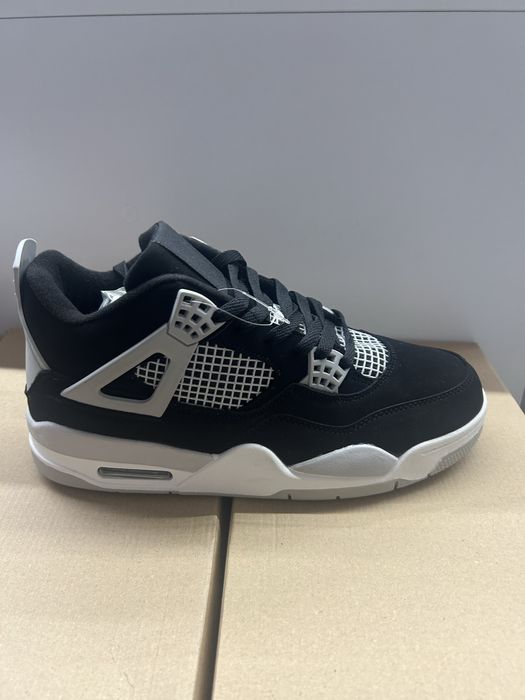 Jordan 4 Retro White Thunder 1-1