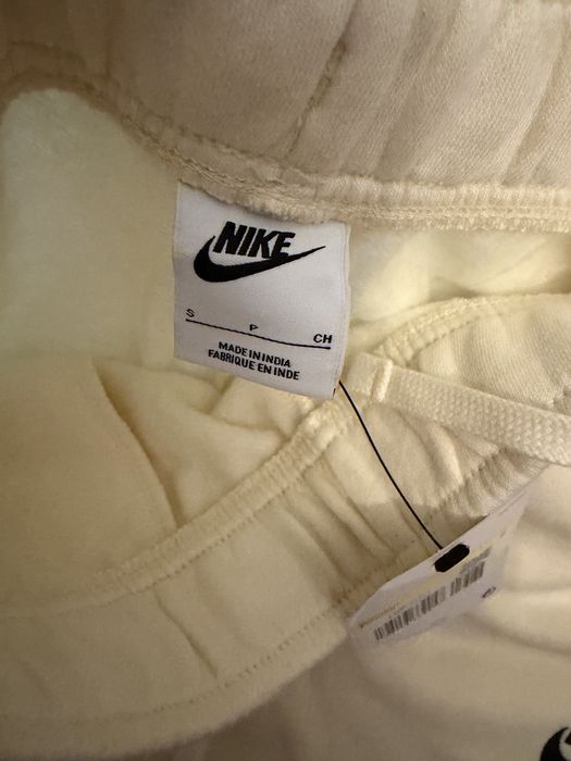 Дамски Комплект Nike М размер