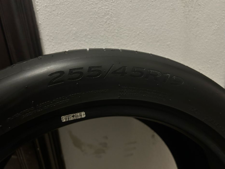 Hankook Ventus S1 evo3 255/45/19 - 104W