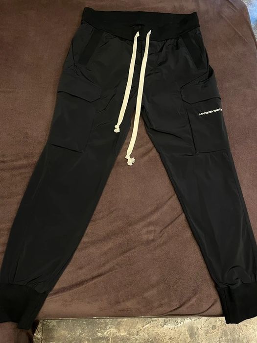 Pantaloni vagabond