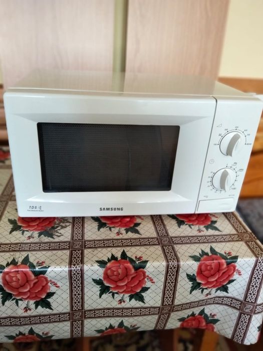 Cuptor cu microunde samsung