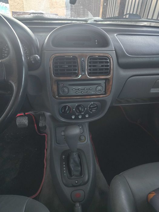 Renault Clio 2000