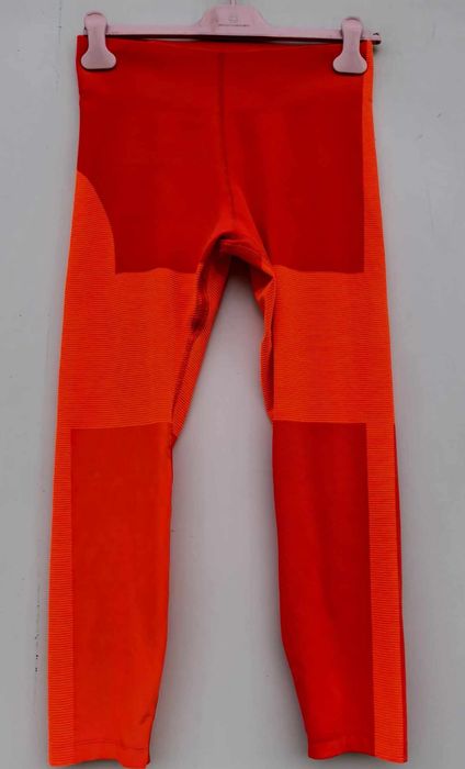 Nike жесток оригинален дамски клин М размер