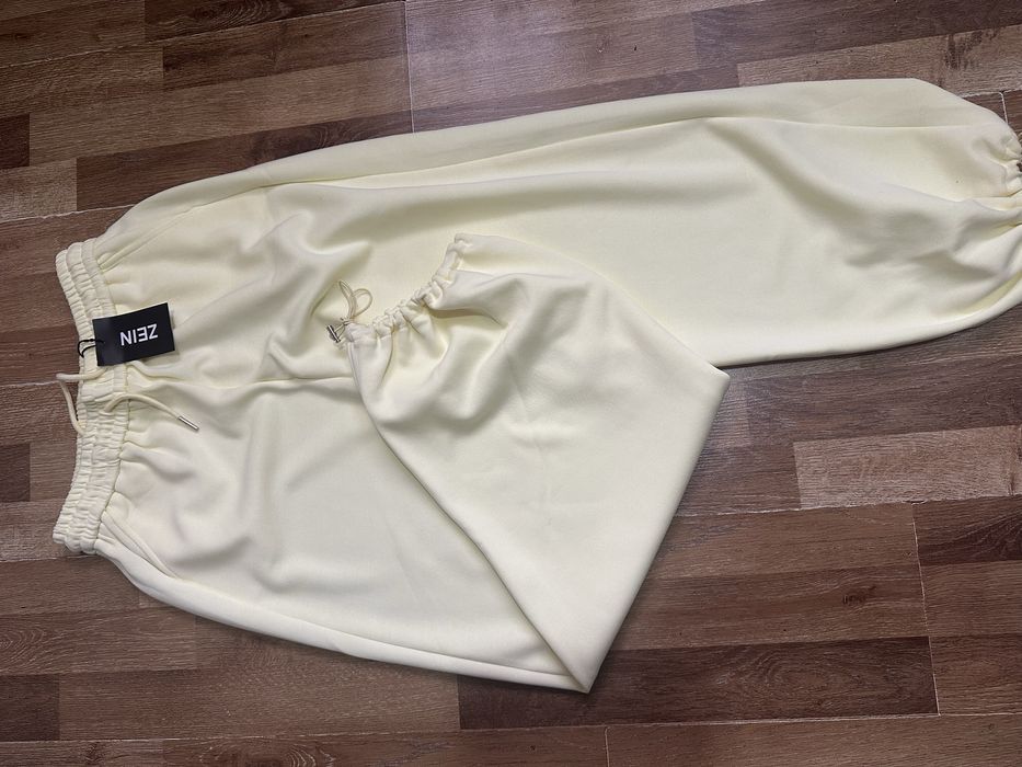 Модные  штаны в модном  цвете