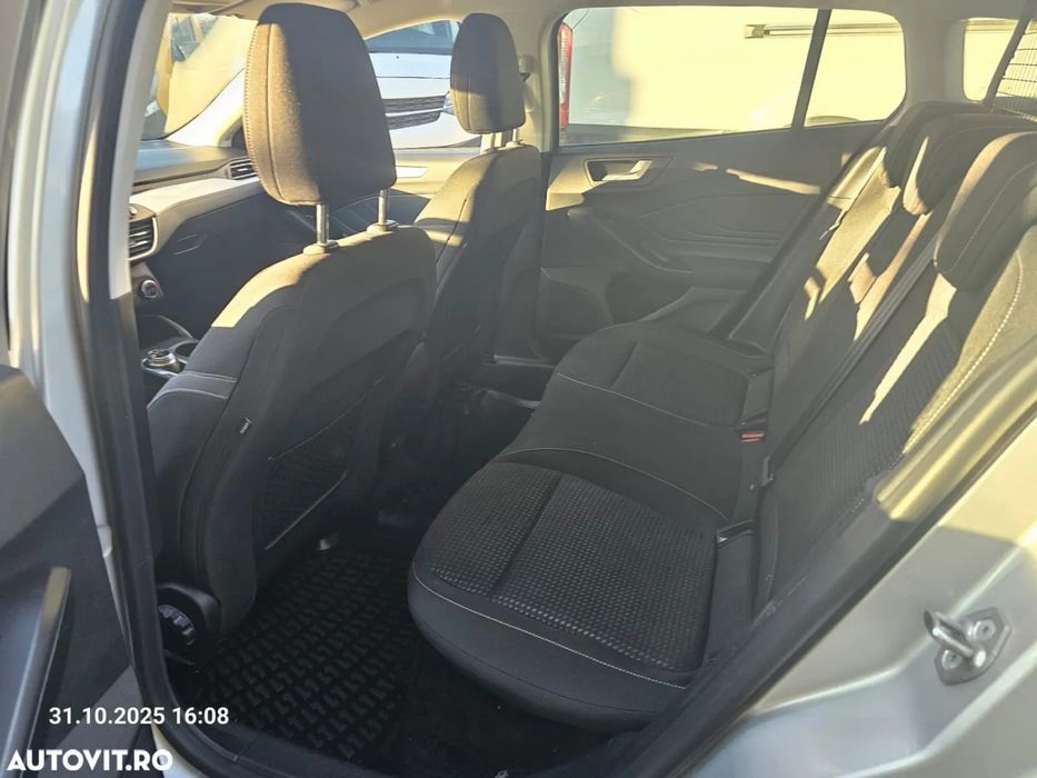 Ford focus 120 cp automat