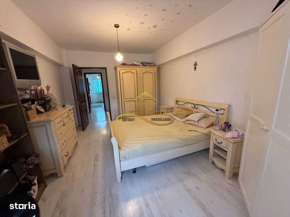 Apartament 4 camere de vanzare in Bacau bloc 2007