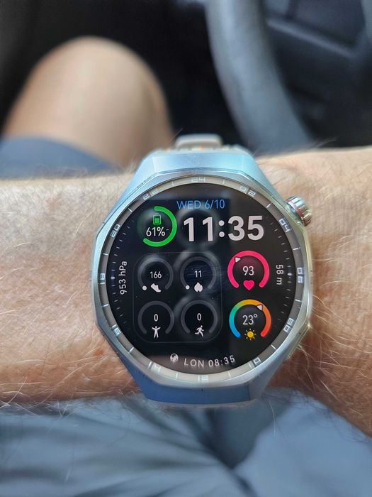 Huawei Watch GT 5 Pro (46mm, Black) – Титаниев корпус, състояние като нов