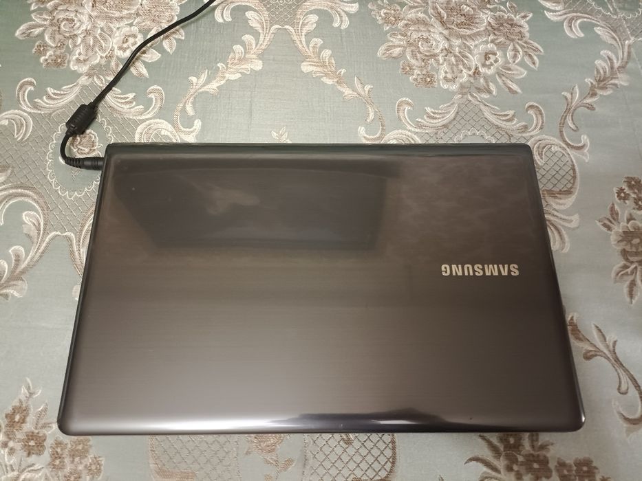 Ноутбук Samsung, windows 10