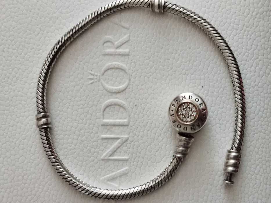Гривна Пандора|Pandora